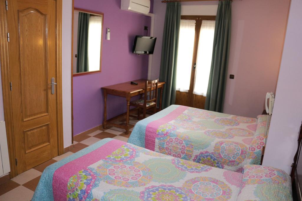 Hostal Don Jaime II 세고비아 외부 사진