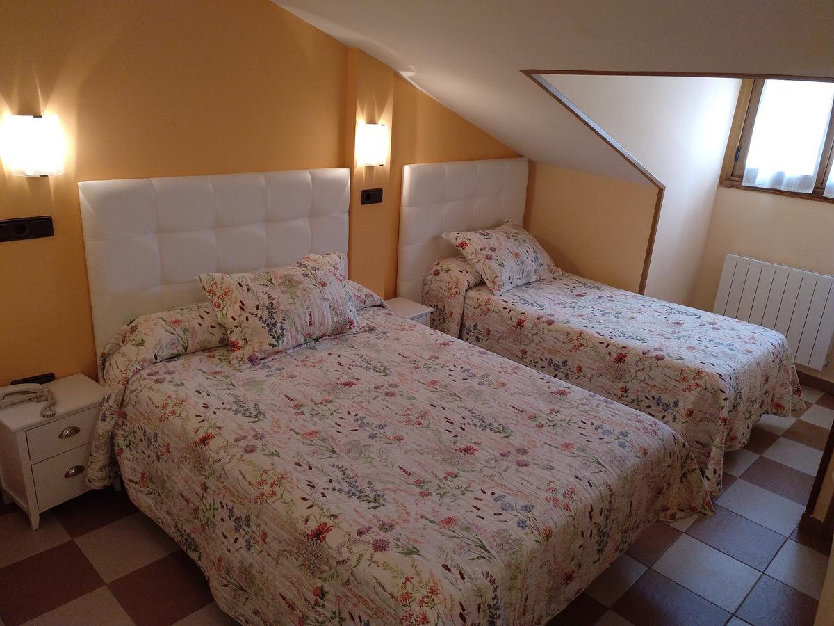 Hostal Don Jaime II 세고비아 외부 사진