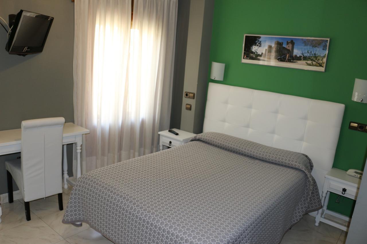 Hostal Don Jaime II 세고비아 외부 사진