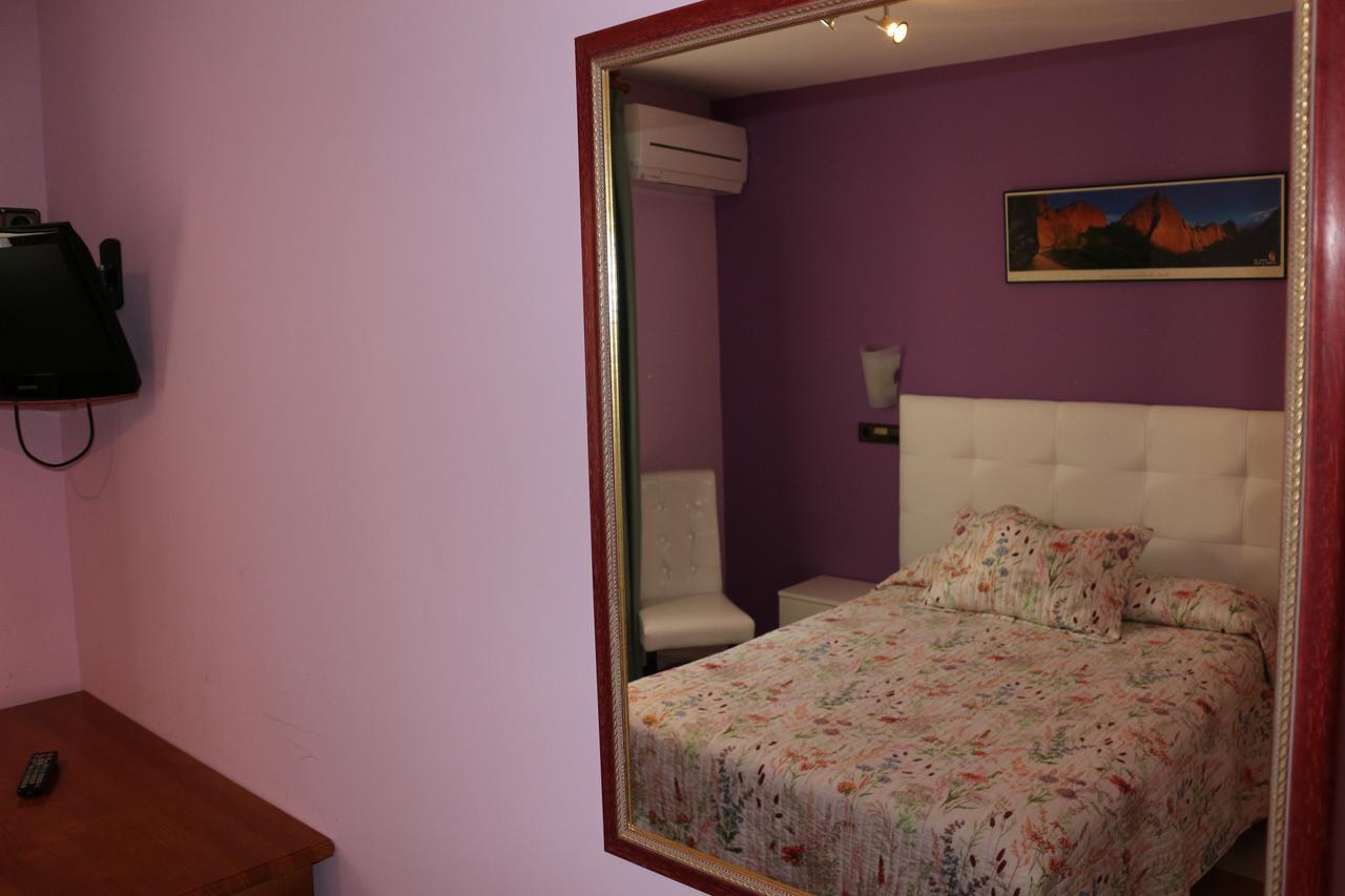 Hostal Don Jaime II 세고비아 외부 사진
